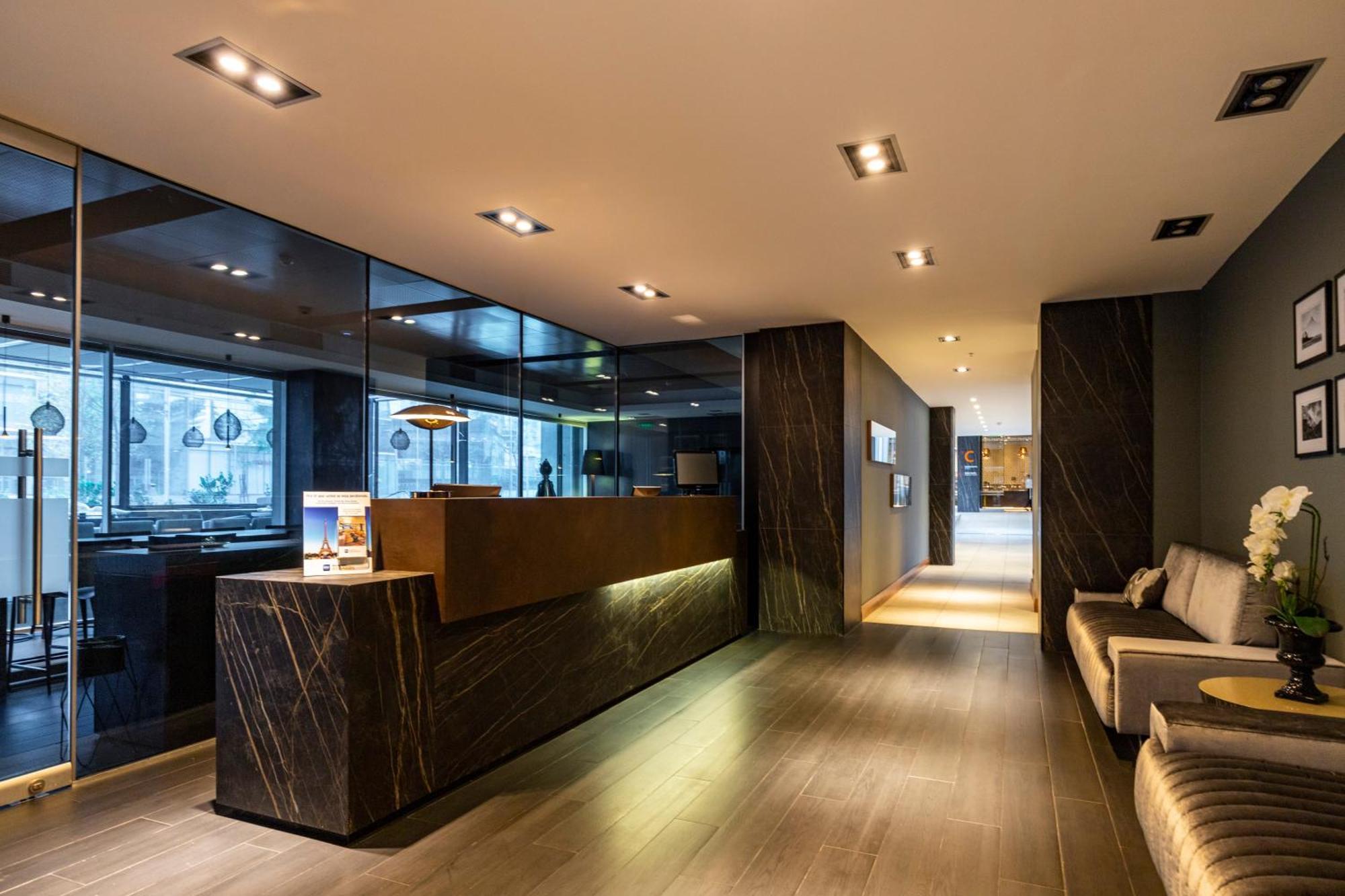 Western Premier Marina Condes Santiago