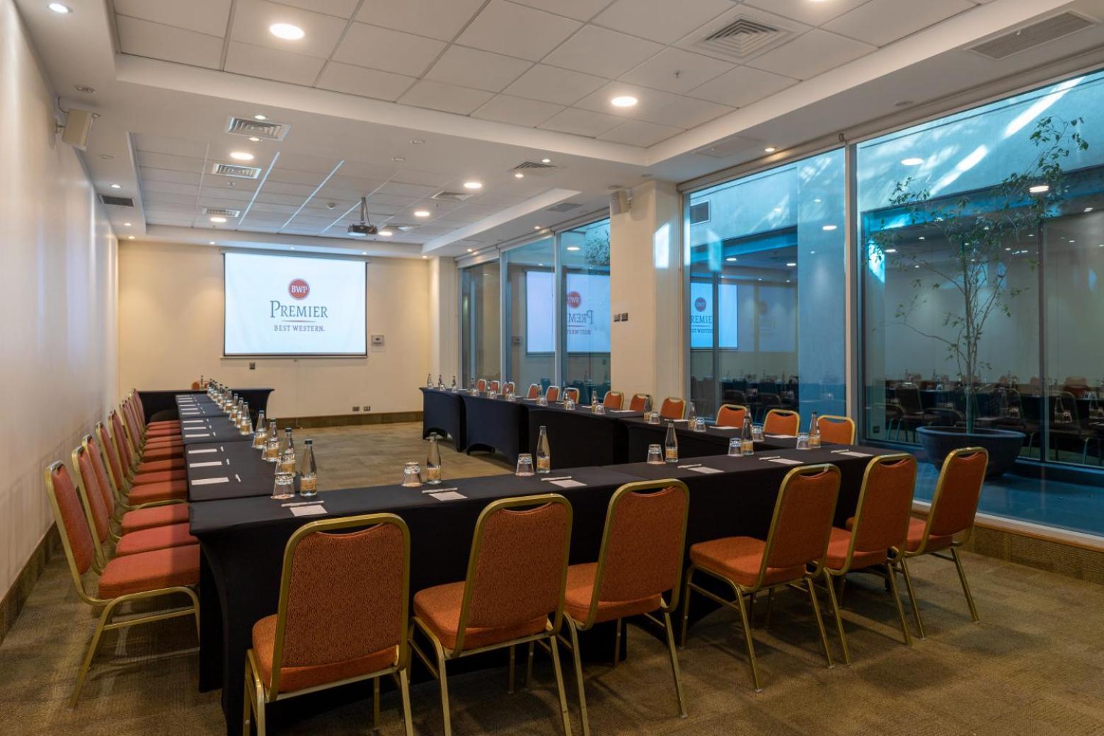 Hotel Western Premier Marina Condes Santiago